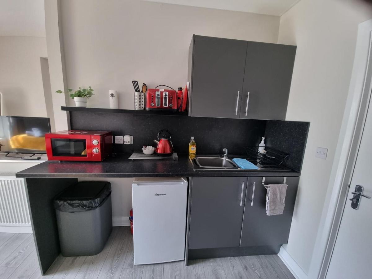 Grey Stone Studio Apartments Halifax Bagian luar foto